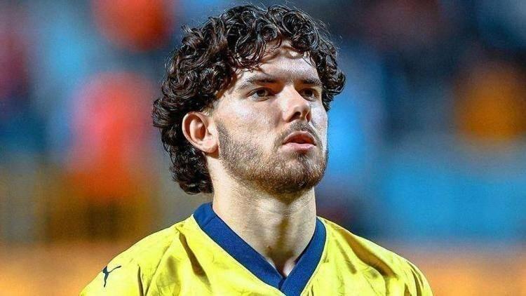 <p>9-Ferdi Kadıoğlu</p>
<p>Yaş: 25</p>
<p>Kulüp: Brighton</p>
<p>Mevki: Sol bek </p>
<p>Piyasa değeri: 30 milyon Euro (2024)</p>
