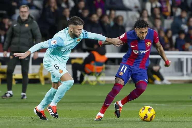 <p>Trabzonspor, stoper transferi için İspanya LaLiga takımlarından Mallorca'da forma giyen Jose Copete'yle ilgileniyor.<br />
<br />
Transferin 2-4 milyon euro arasında bir bedelle tamamlanması bekleniyor.<br />
<br />
(FANATİK)</p>