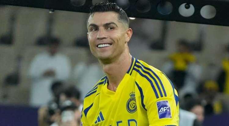 <p>Al Nassr ile 2 yıllık kontrat imzalayan Ronaldo, sözleşmesini tamamlarsa 42 yaşında olacak.</p>