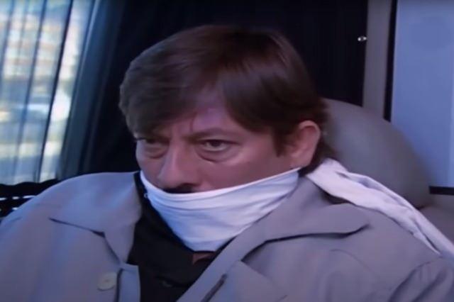 <p>"Pala çok sevilen bir karakterdi. Kötü bir adamdı belki ama Türkiye bu karakteri sahiplendi. Dost meclislerinde konuşurken, 'Bu karakterin hikâyesi bir filmde yeniden anlatılsa' fikri ortaya çıktı. Ancak bu, doğrudan bir Pala filmi olmayacak. Pala'dan ilham alacağız ama bambaşka bir hikâyeye yelken açacağız. Şu anda proje hazırlık aşamasına giriyor. Heyecanlıyız."</p>
<p> </p>
