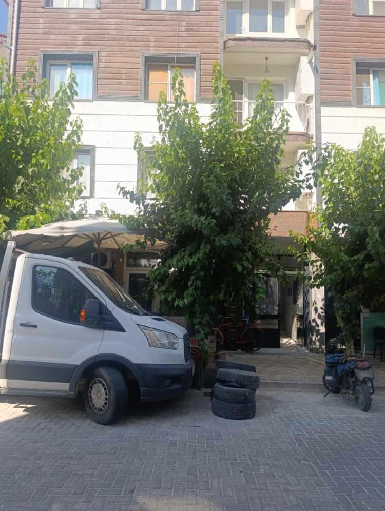 <p>Boğulma şekli ve olay anına ilişkin detayların, otopsi raporuyla netleşeceği öğrenildi.</p>