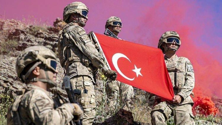<p><span style="color:#B22222"><strong>6)  TÜRKİYE</strong></span></p>
