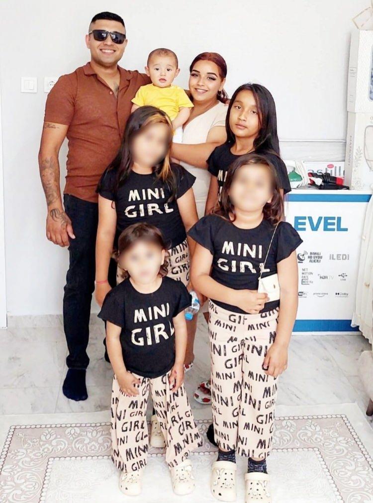 <p>Edirne'nin Uzunköprü ilçesinden il merkezine hastaneye gelen ve tedavi sonrası yeniden ilçeye dönüş yoluna geçen sürücülüğünü Muhammet Çelik'in yaptığı 22 AC 267 plakalı otomobil, Yeniköy yakınlarında kontrolden çıkarak ağaca çarptı.</p>