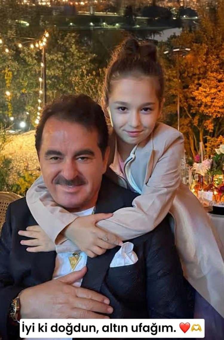<p>Baba-kızın benzerlikleri sosyal medyada gündem olurken bu defa Elif Ada karne başarısıyla gündeme geldi. </p>