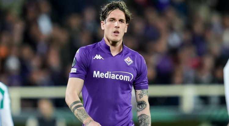 <p>Son 2 sezondur başka takımlara kiralık olarak giden Nicolo Zaniolo, yeniden Serie A hayalleri kuruyor.<br />
<br />
Torino teknik direktörüne bir mesaj gönderen Galatasaray'ın yıldız oyuncusu Torino forması altında yeniden doğmak istiyor.<br />
<br />
(YENİ ŞAFAK)</p>