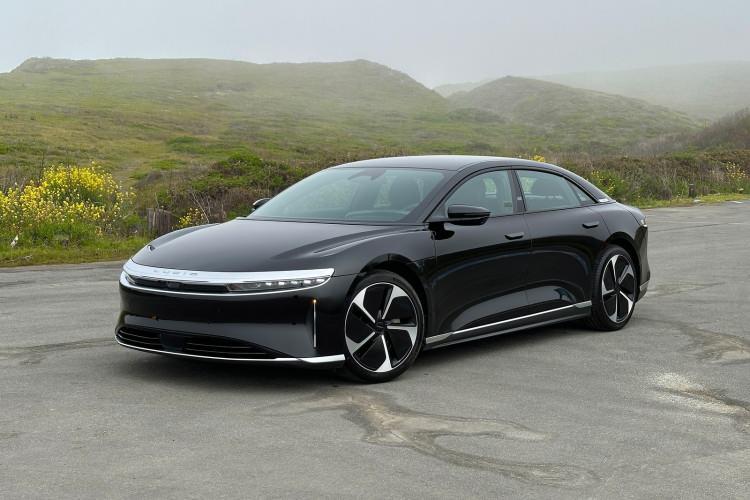 <p>| <strong>Lucid Air Pure<br />
Fiyat: 71 bin 400 dolar (2 milyon 836 bin lira)</strong></p>