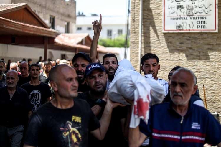 <p>Söz konusu beldelerin, "tehlikeli çatışma bölgeleri" olduğunu öne süren Adraee, "terör örgütlerinin kabiliyetlerini" bitirme iddiasıyla "askeri operasyonların daha da yoğunlaşarak batıya; kent merkezine doğru genişleyeceğini" belirtti.</p>
<p> </p>
<p> </p>