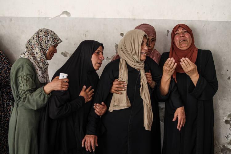 <p>Adraee, bu bölgelerdeki sivillerin derhal güneye, İsrail’in "güvenli bölge" ilan ettiği alanlara gitmeleri gerektiğini söyledi.</p>
<p>Ancak İsrail, daha önce de "güvenli" ilan ettiği birçok noktaya hava saldırısı düzenlemişti.</p>