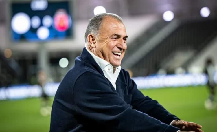 <p><strong>LEMİNA İÇİN FATİH TERİM'E KAPILAR KAPANDI</strong><br />
<br />
Suudi Arabistan ekibi Al Shabab'ın teknik direktörü Fatih Terim, Galatasaray'dan Mario Lemina'yı takımına istedi.<br />
<br />
 </p>
