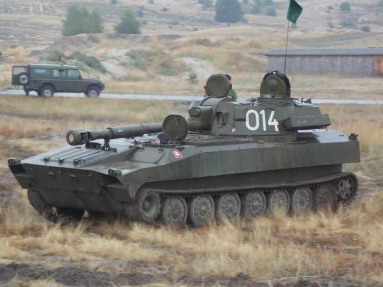 <p><span style="color:#B22222"><strong>9)&nbsp; GVOZDIKA&nbsp; |&nbsp; KARANFİL OB&Uuml;S</strong></span></p>
