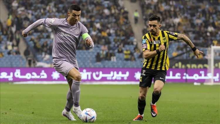 <p>Ronaldo, altın ayakkabı kazanırsa 4 milyon pound.</p>