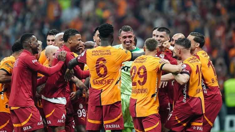 <p><span style="color:#B22222"><strong>Galatasaray: </strong></span></p>

<p> </p>

<p>%33,2</p>

<p> </p>
