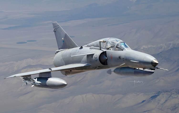 <p><strong><span style="color:#B22222">ATLAS CHEETAH - G. Afrika </span> | 70</strong></p>