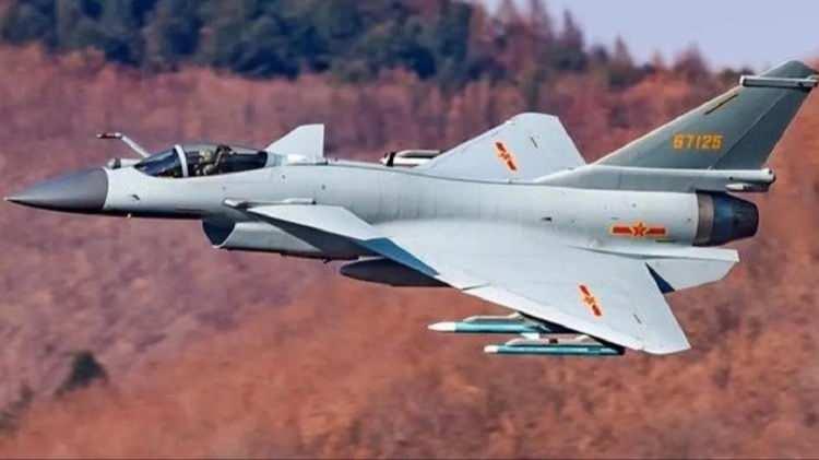 <p><strong><span style="color:#B22222">CHENGDU J-10  -  Çin </span> |  600</strong></p>
