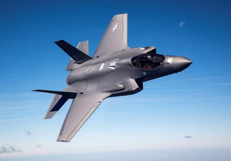 <p><strong><span style="color:#B22222">F-35 LİGHTNİNG 2  -  ABD </span> |  1.170</strong></p>
