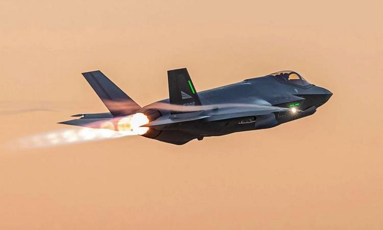 <p>Uçak tedariğindeki bu revizyona rağmen F-35 programı, ABD Hava Kuvvetlerinin modernizasyon stratejisinin temel ayaklarından birini oluşturuyor.</p>