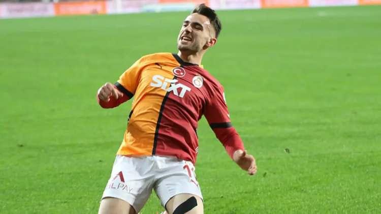 <p>Yunus Akgün ile Borussia Dortmund ve Marsilya ilgileniyor.<br />
<br />
(AKŞAM)</p>
