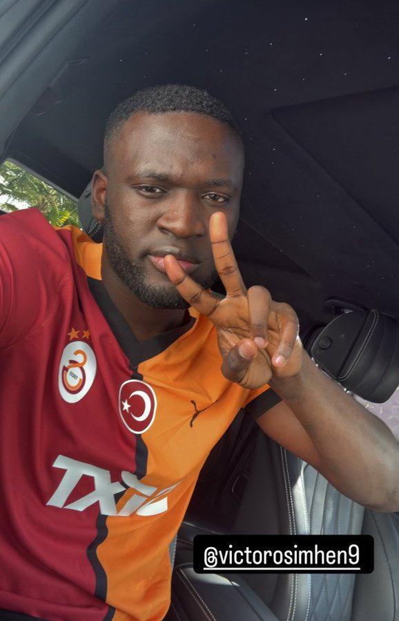 <p>Sarı-kırmızlı takım, Victor Osimhen'in Nijerya Milli Takımı'ndan yakın arkadaşı olan Bayer Leverkusen'in golcüsü Victor Boniface'i B planı olarak belirledi.<br />
<br />
(FOTOMAÇ)</p>