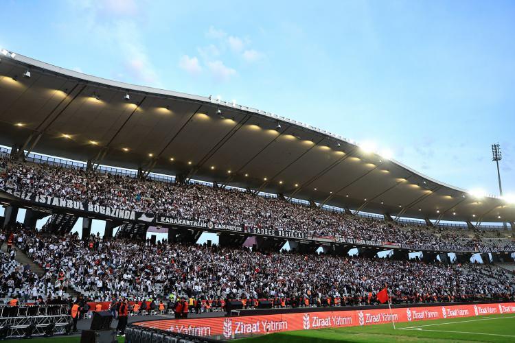 <p>Ligde İstanbul'dan 7, Antalya'dan 2, Samsun, Trabzon, Ankara, Kocaeli, İzmir, Rize, Konya, Kayseri ve Gaziantep'ten birer ekip mücadele edecek.</p>
