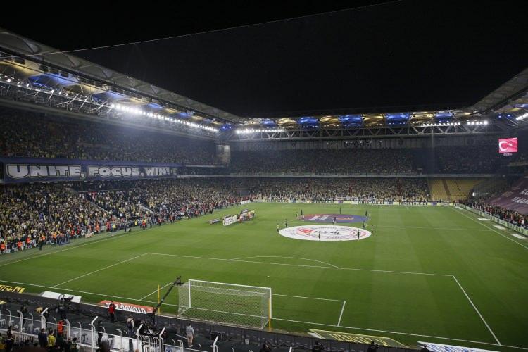 <p>Ülker Stadı (Fenerbahçe): 47.430</p>
