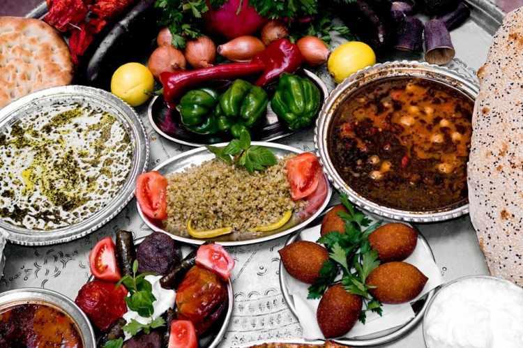 <p> İşte 2025 yılının ilk yarısına ait 5 bini aşkın yemeğin değerlendirildiği listede “Dünyanın En İyi 100 Mutfağı” listesinde ilk 10 sıralama...</p>