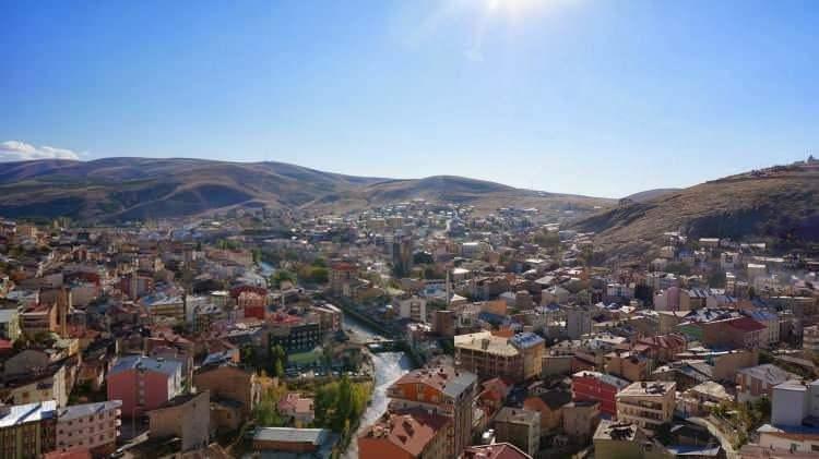 <p><span style="color:rgb(178, 34, 34)"><strong>Bayburt</strong></span></p>
<p> </p>
<p>Genç nüfus oranı: Yüzde 19.1</p>