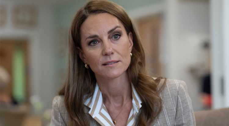 <p>Kanser tedavisini tamamlayan Galler Prensesi Kate Middleton, ilk kez tedavi sonrası yaşadığı zorlukları anlattı.</p>