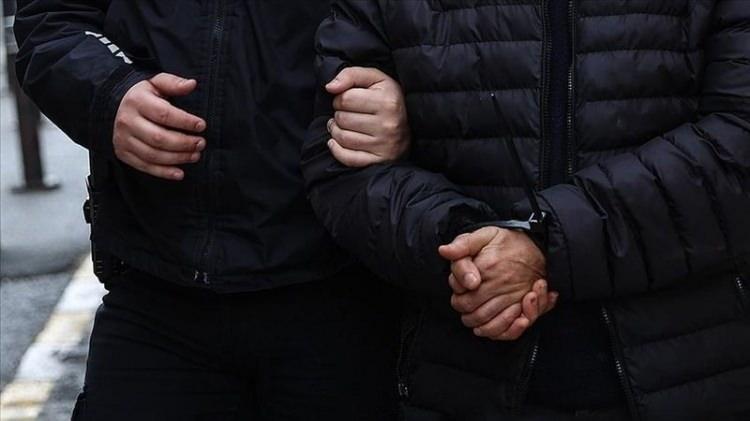 <p>Soruşturma kapsamında Gökhan Güler'in tutuklanmasıyla tutuklu sayısı 6'ya, salıverilen Z.K. ile haklarında adli kontrol tedbiri verilen şüphelilerin sayısı ise 8'e ulaştı.</p>

<p> </p>

