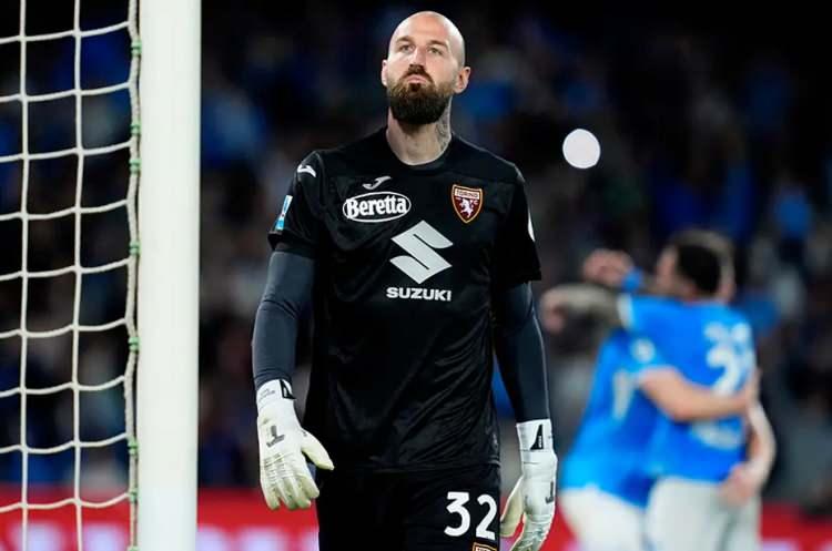 <p>Fenerbahçe, Torino'nun Sırp kalecisi Vanja Milinkovic-Savic'i kadrosuna katmak için harekete geçti.<br />
<br />
2.02'lik dev file bekçisi için çalışmalar başladı.<br />
<br />
Avrupa'dan birçok kulübün radarında olan Savic için yoğun mesai harcanıyor.<br />
<br />
(FANATİK)</p>