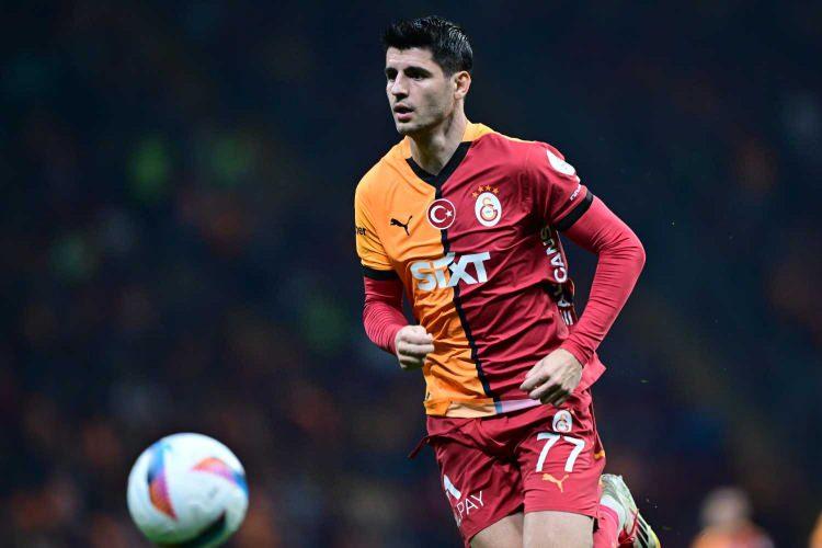 <p>Galatasaray'da Alvaro Morata ayrılık hazırlığında.<br />
<br />
İspanyol golcü, İtalyan kulübü Como ile anlaştı ve kontrat feshini bekliyor.<br />
<br />
(FANATİK)</p>