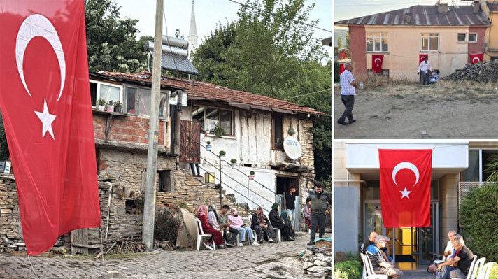 <p>Irak'ın kuzeyindeki Pençe-Kilit Harekatı bölgesinde yürütülen mağara araması faaliyeti esnasında metan gazına maruz kalarak şehit olan beş askerin ailesine acı haber verildi. Malatya, Aksaray, İzmir ve Balıkesir'deki şehit evlerine Türk bayrakları asıldı.</p>
<p> </p>