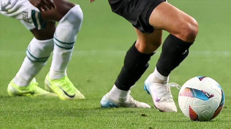<p>Fikstür çekimi, Türkiye Futbol Federasyonunun (TFF) Riva'da bulunan Hasan Doğan Milli Takımlar Kamp ve Eğitim Tesisleri'nde gerçekleştirildi.</p>