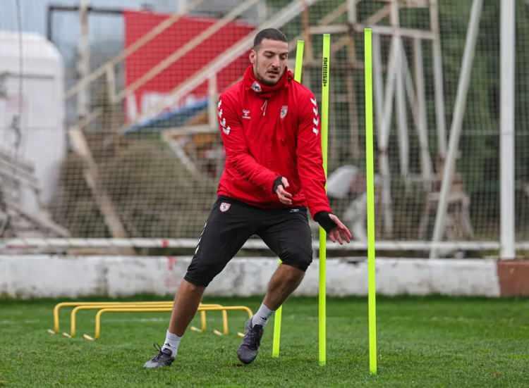 <p>Ercan Kara ➡ Rapid Wien</p>