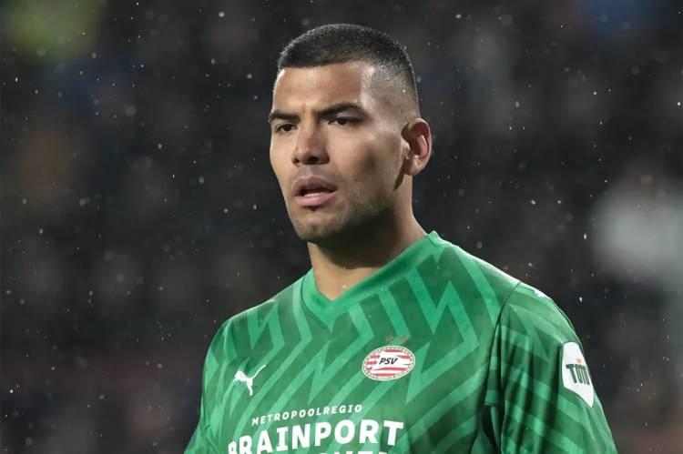 <p>Walter Benitez ➡ Crystal Palace</p>