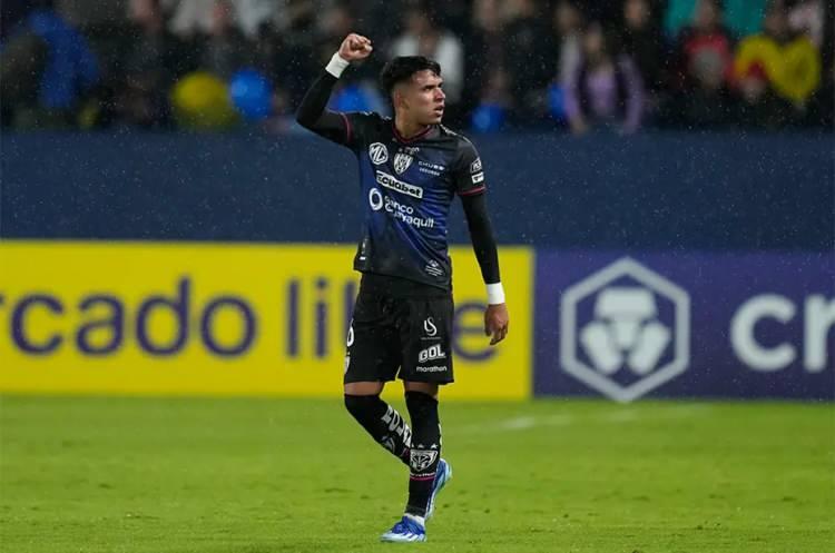 <p>Kendry Paez ➡ Chelsea</p>