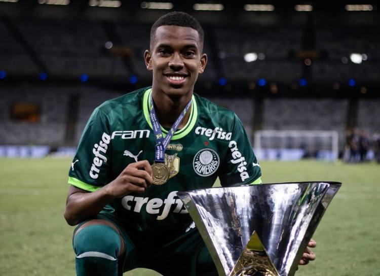 <p>Estevao Willian ➡ Chelsea</p>