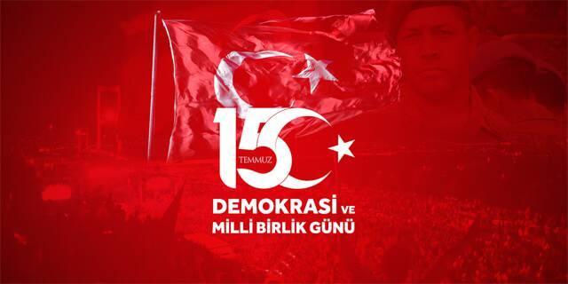 <p> “<strong>15 Temmuz resmi tatil mi değil mi?</strong>” sorusunun özel sektörde kesin bir cevabı henüz yok. Bazı özel firmalar <strong>15 Temmuz’da çalışmaya devam</strong> edebilirken, bazı iş yerleri de bu tarihi <strong>tatil olarak sayabilir</strong>.</p>