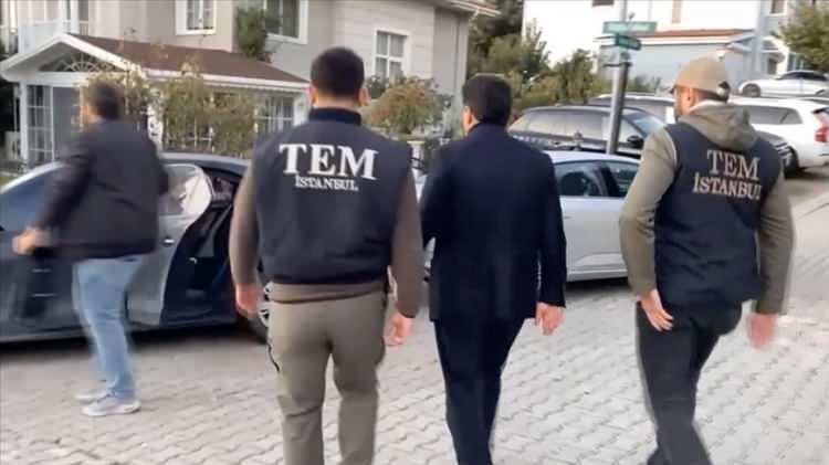 <p>31 Mart yerel seçimlerinin ardından 17 belediyeye, seçimlerden bu yana çeşitli suçlamalarla operasyonlar düzenlendi.</p>
<p>Aralarında İstanbul Büyükşehir Belediye Başkanı Ekrem İmamoğlu’nun da olduğu biri geçen dönem olmak üzere 16 CHP'li belediye başkanı tutuklandı.</p>
<p> </p>