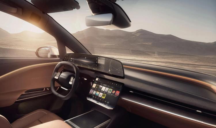 <p>12 DAKİKA ŞARJ İLE 320 KM MENZİL</p>
<p>Menzil rekoru kıran elektrikli otomobil Lucid Air Grand Touring, 819 beygir güç ve 886 Nm tork üretiyor.</p>
<p>900V mimarisinde üretilen otomobil 320 km menzile 12 dakikalık şarj ile ulaşabiliyor. Aracın 0'dan 100 km/s hızlanması ise 3 saniyede gerçekleşiyor.</p>