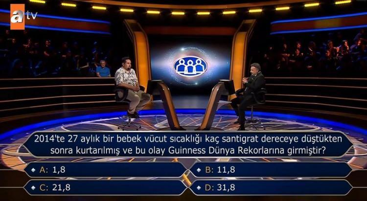 <p><span style="color:#000000"><strong>Ancak seyirci jokerine rağmen yanıt vermekte zorlanan yarışmacı, çekilme kararıyla herkesi şaşırttı.</strong></span></p>