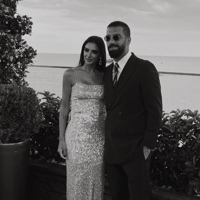 <p>Doğan, <em><strong>"Marka odaklı alışveriş yapmıyorum ama çanta ve ayakkabıda dikkatliyim" </strong></em>dedi.</p>