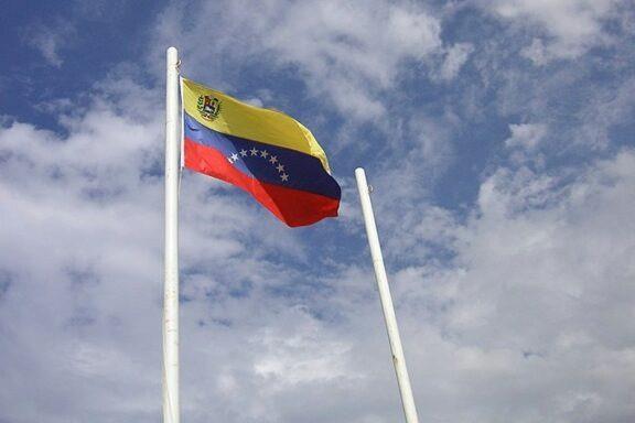 <p><strong><span style="color:#B22222">9) VENEZUELA </span> | 5.67 TRİLYON</strong></p>