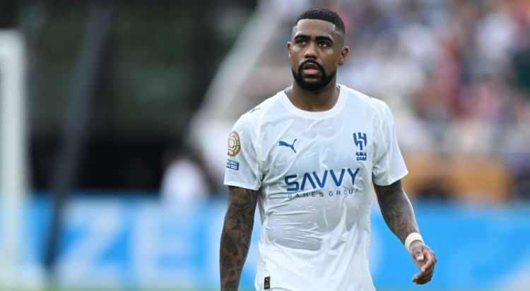 <p>Al Hilal ile yol ayrımında olan Malcom, menajeri aracılığıyla 11 milyon Euro maaş karşılığında Fenerbahçe'ye 'evet' diyeceğini iletti.<br />
<br />
(FANATİK)</p>