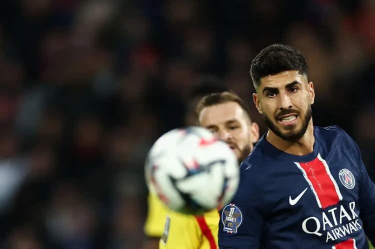 <p>Marco Asensio için PSG ile anlaşmaya varan Fenerbahçe, İspanyol yıldızı da ikna etti.<br />
<br />
Başarılı futbolcuya kalacağı villa tanıtıldı.<br />
<br />
Maaş konusunda son bir pazarlık yapılıyor.<br />
<br />
(AKŞAM)</p>