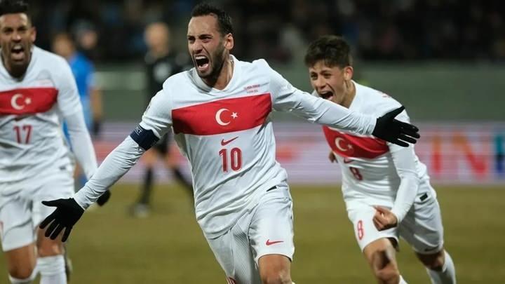 <p>İşte FIFA'nın sıralamasında ilk 10'da yer alan ülkeler:</p>