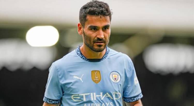 <p>Transfer döneminde Galatasaray'ın gündeminde olan İlkay Gündoğan için sürpriz bir gelişme dikkat çekti.<br />
<br />
İlkay'ın durumunu yakından taki eden sarı kırmızılılar, İlkay'ın City'deki rolünün azalması durumunda transferde tekrar harekete geçebilir.<br />
<br />
(FOTOMAÇ)</p>