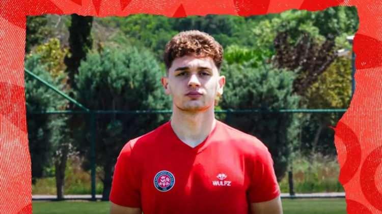 <p>Trendyol Süper Lig ekiplerinden Fatih Karagümrük, Gürcü savunma oyuncusu Nikoloz Ugrekhelidze'yi kiraladığını duyurdu.</p>