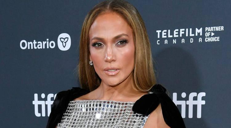 <p>Jennifer Lopez'in Antalya'da vereceği konsere sayılı günler kala hazırlıklar tüm hızıyla devam ediyor.</p>