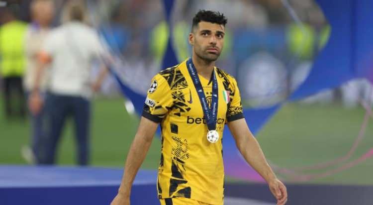 <p>Fenerbahçe, Inter forması giyen Mehdi Taremi için transfer yarışına katıldı. Oyuncuyu aynı zamanda Fulham da istiyor.<br />
<br />
(HÜRRİYET)</p>