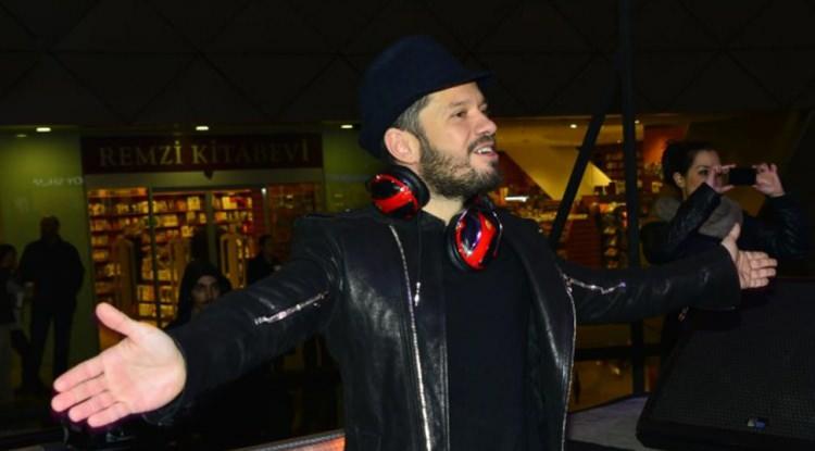 <p><span style="color:#800080"><strong>'YATIRIM DANIŞMANI' KILIĞINDA DOLANDIRDILAR</strong></span></p>